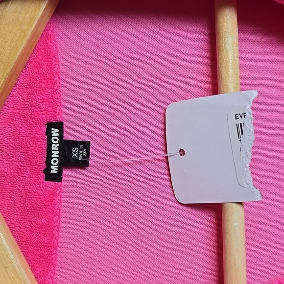 Monrow Cotton Terry Cloth Button Front Pocket Short Sleeved Shirt in Azalea - Picture 7 of 9